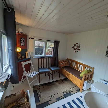 Lodge Wilderness Retreat In Schwedish Lapland *