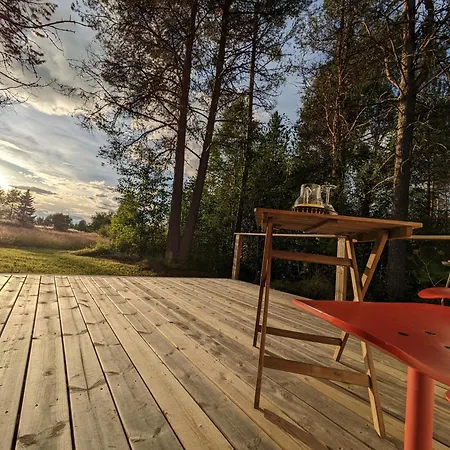 Lodge Wilderness Retreat In Schwedish Lapland *